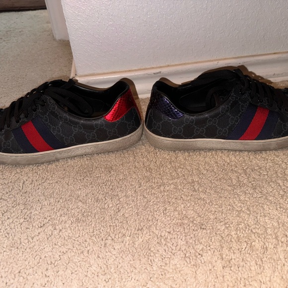 Authentic Gucci sneakers - Picture 3 of 7